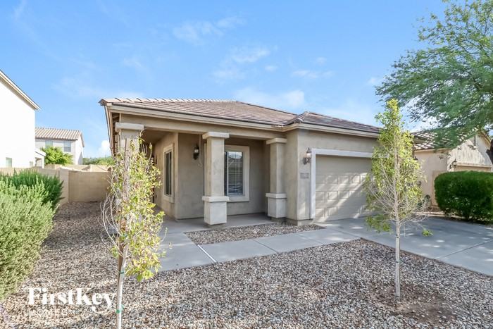 19442 W Adams St - Photo 2 of 15