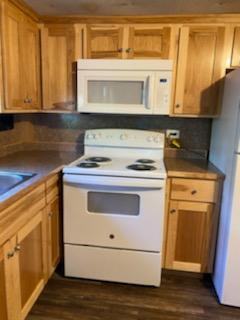 282 Hughes Hollow Rd - Photo 2 of 11