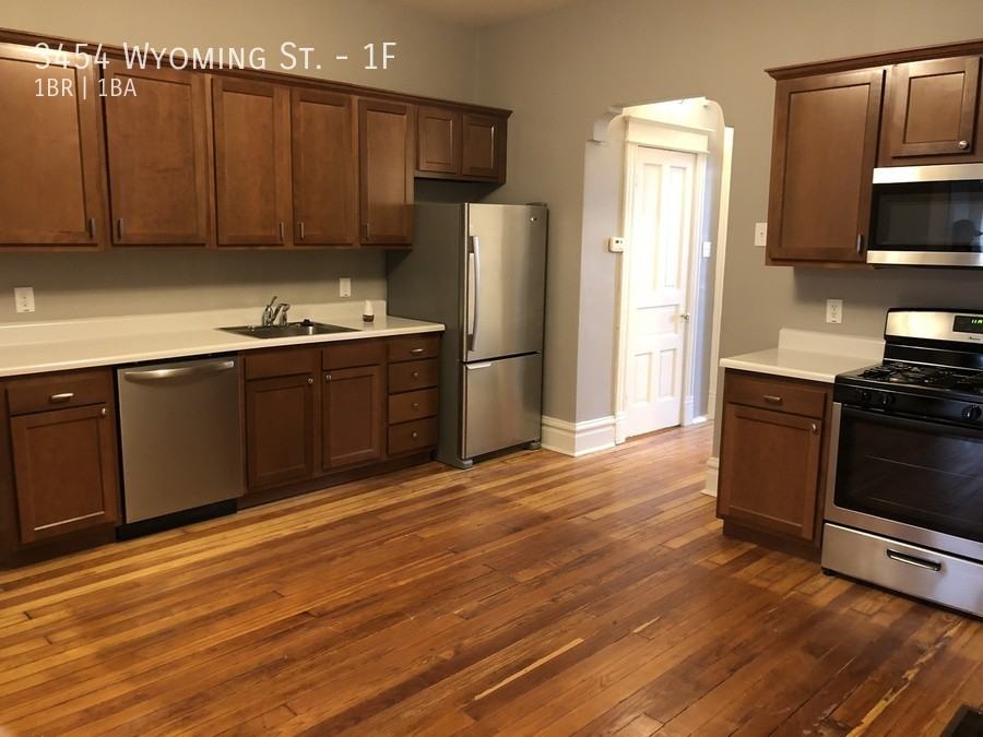 3454 Wyoming St #1F - Photo 3 of 11