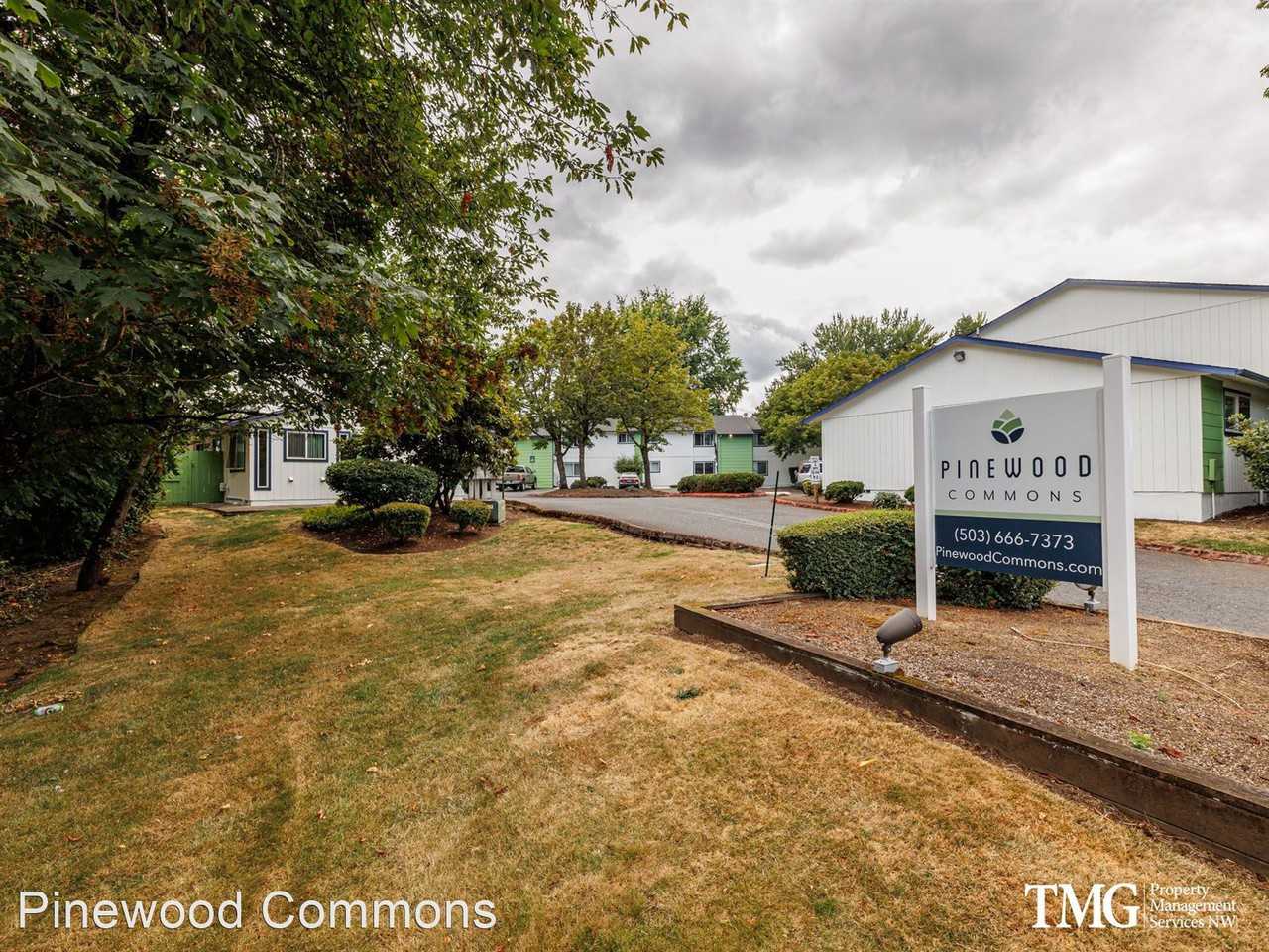 Newly Renovated, located near Mt Hood Community College! Apartments