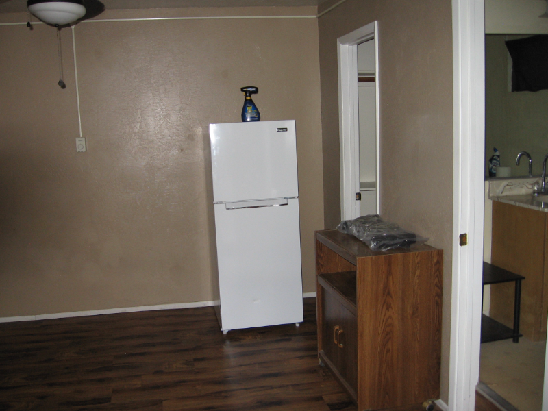 805 S 7th Ave - Photo 5 of 12