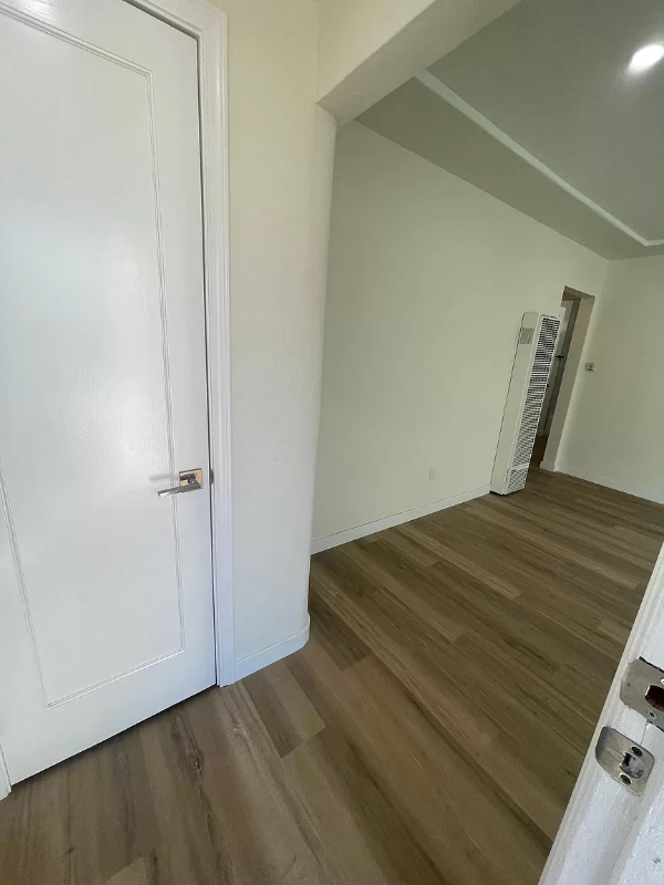 320 S 49th St - Photo 2 of 20
