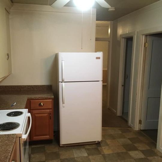 27 N Tulpehocken St - Photo 3 of 7