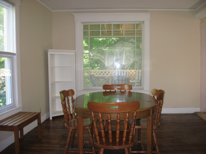 18 Harrington Ave - Photo 4 of 8