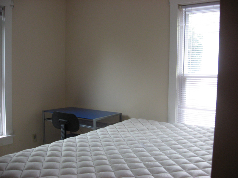 18 Harrington Ave - Photo 7 of 8