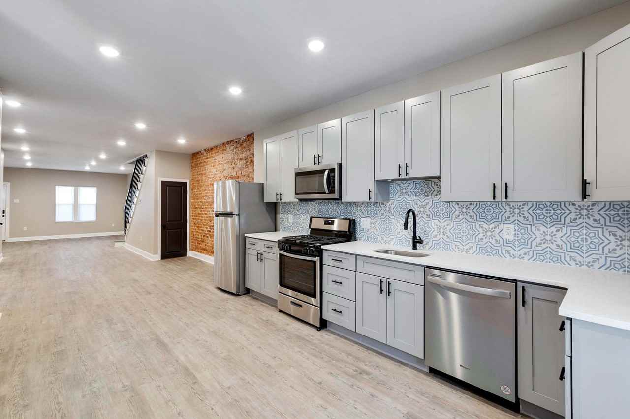 6205 Elmwood Ave #1 - Photo 5 of 17