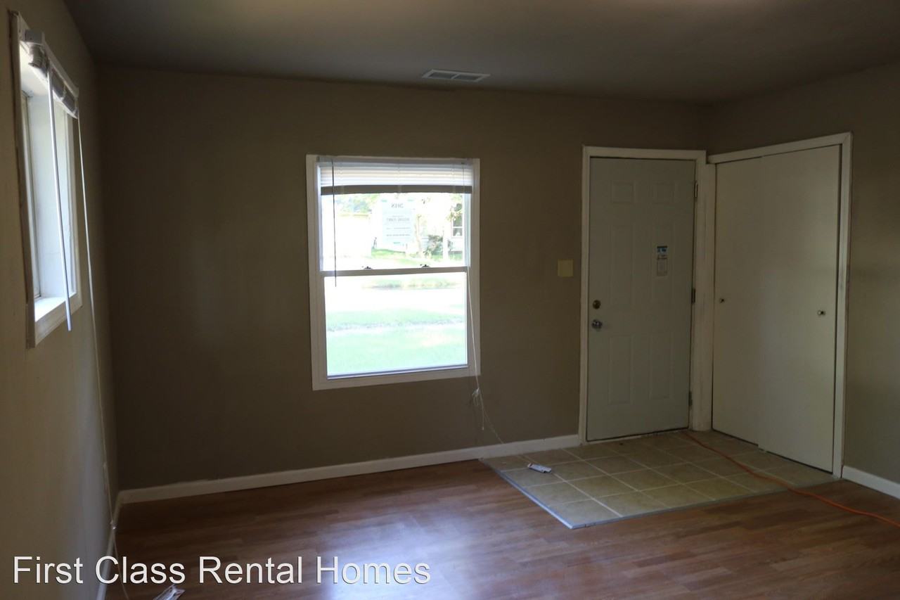 1010 Matthews St - Photo 3 of 8