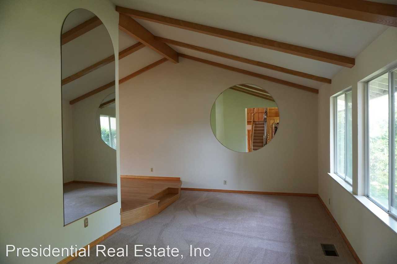 332 Avenida Arboles - Photo 2 of 10