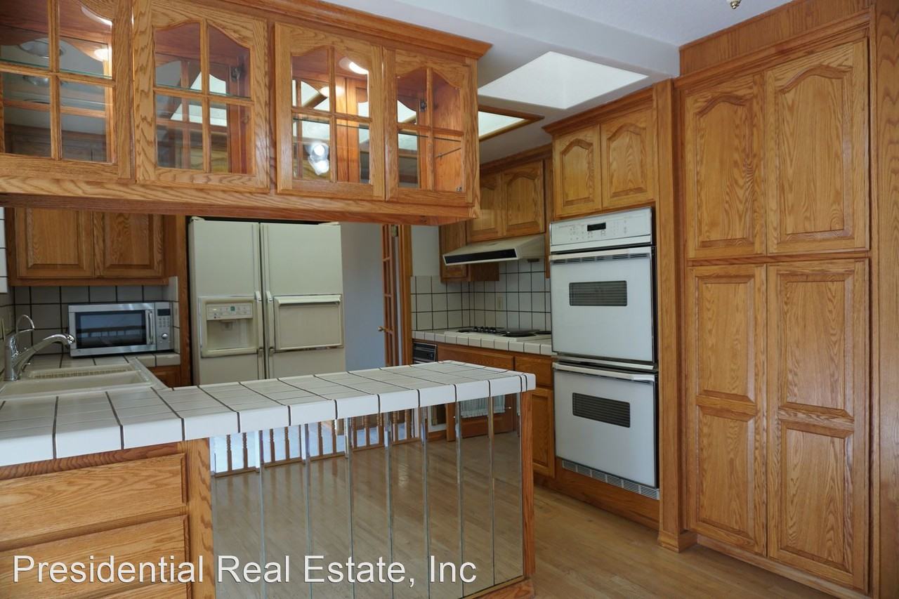 332 Avenida Arboles - Photo 3 of 10