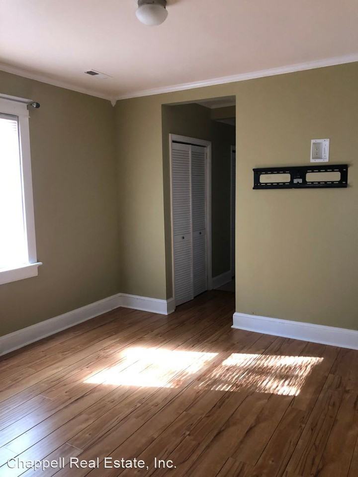 133 Flank Rd - Photo 3 of 8