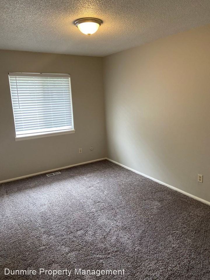 311 S. Murray Blvd. - Photo 2 of 4