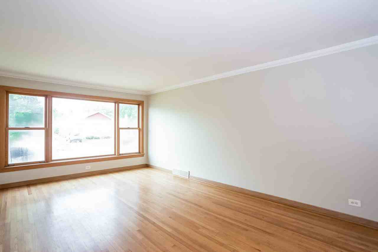 2640 W 94th St - Photo 3 of 15