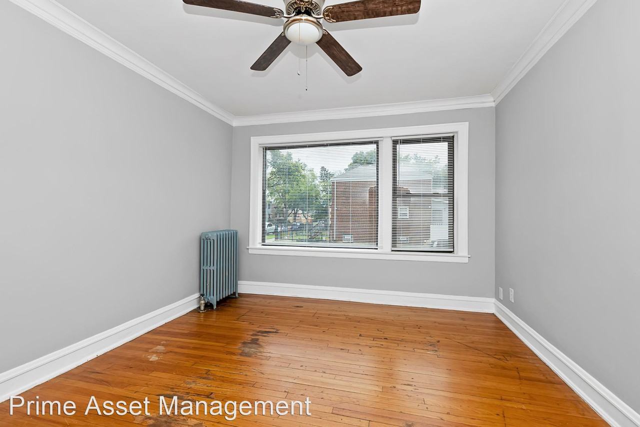 7146-7152 S Claremont Ave 2336 W 72nd St - Photo 3 of 9