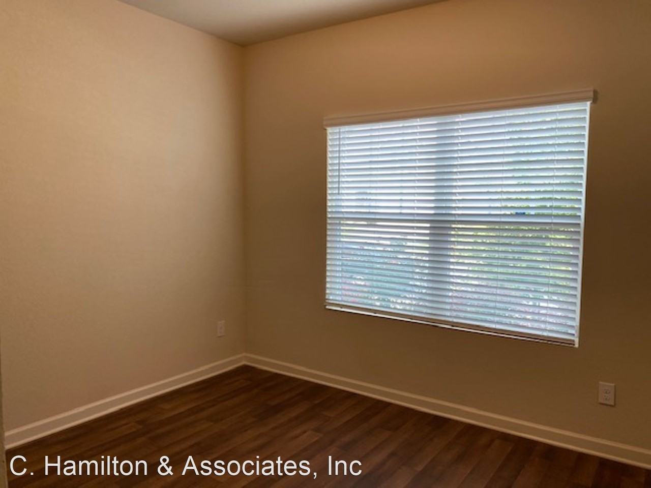 244 Morning Dr - Photo 3 of 10