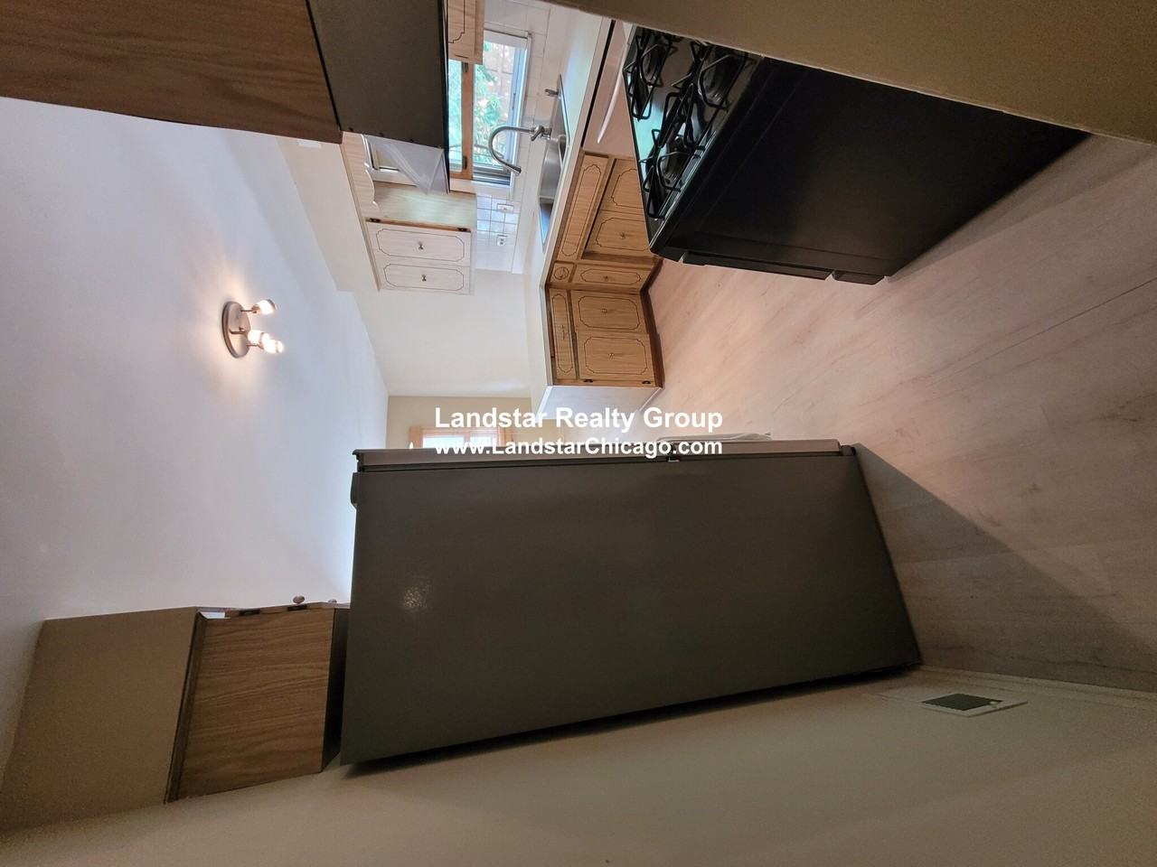 4628 N Plainfield Ave - Photo 2 of 21