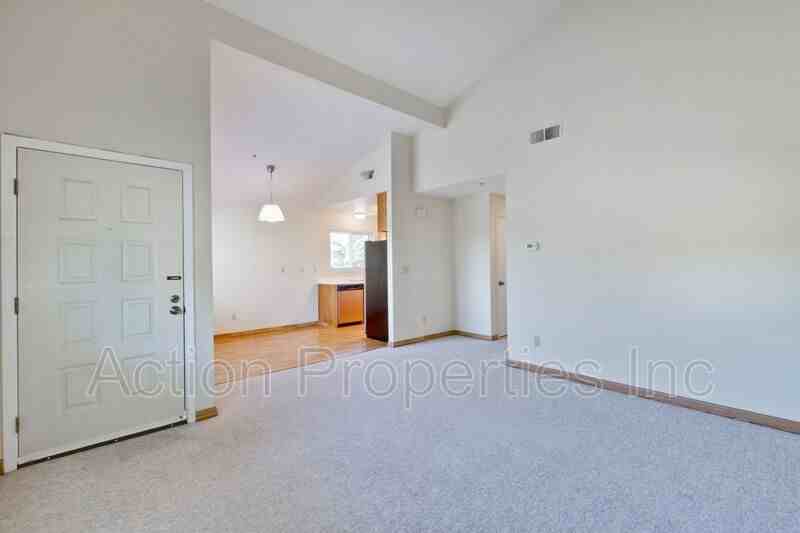 180 Albacore Ln - Photo 3 of 20