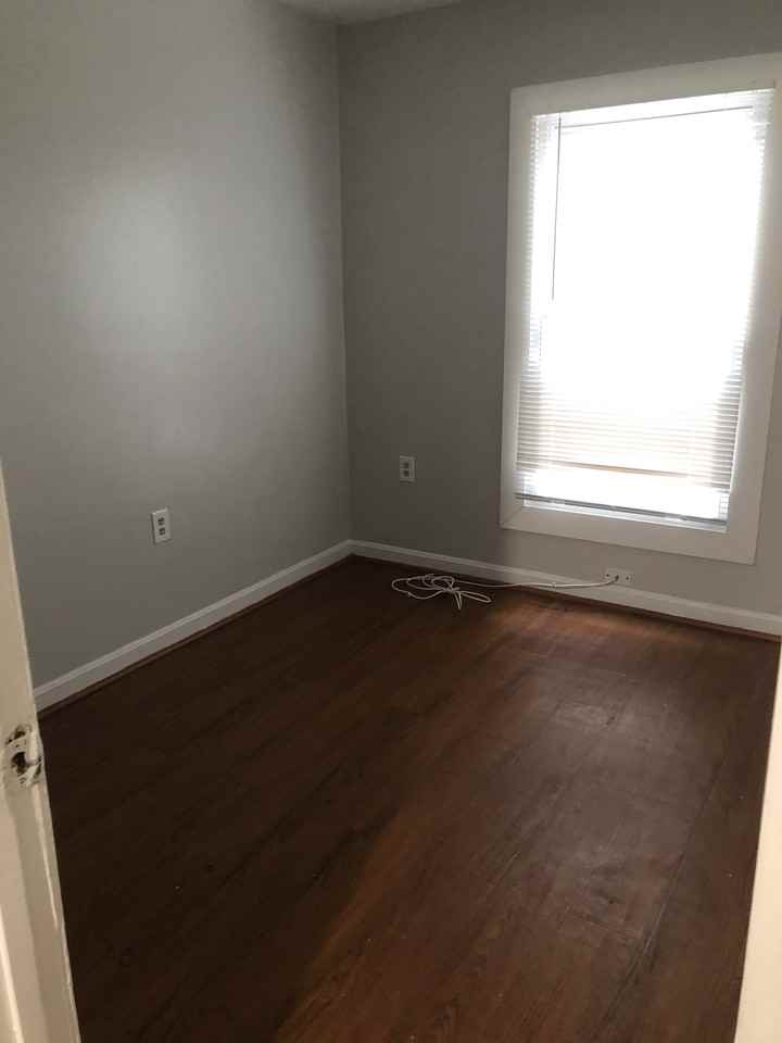 1116 Woodstock Ln #10 - Photo 6 of 8