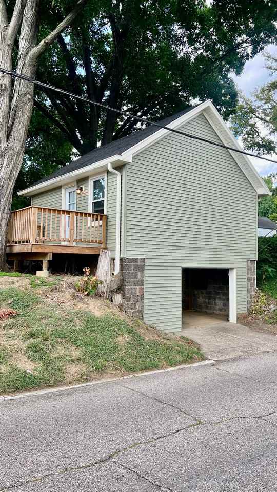 957 Vine St Apartments in Germantown, Louisville, KY 40204 Zumper