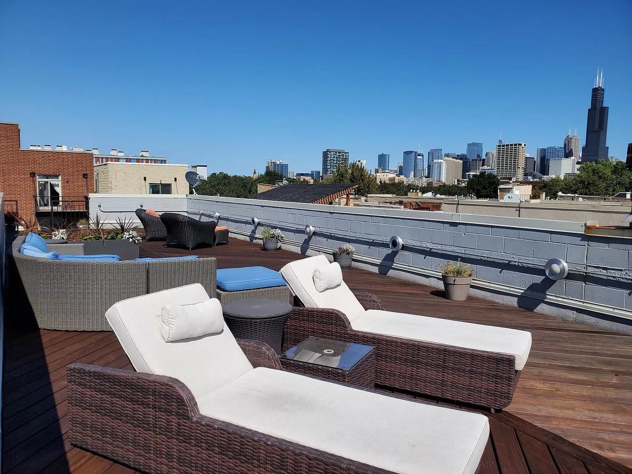 1346 W Grenshaw St #2 - Photo 7 of 19