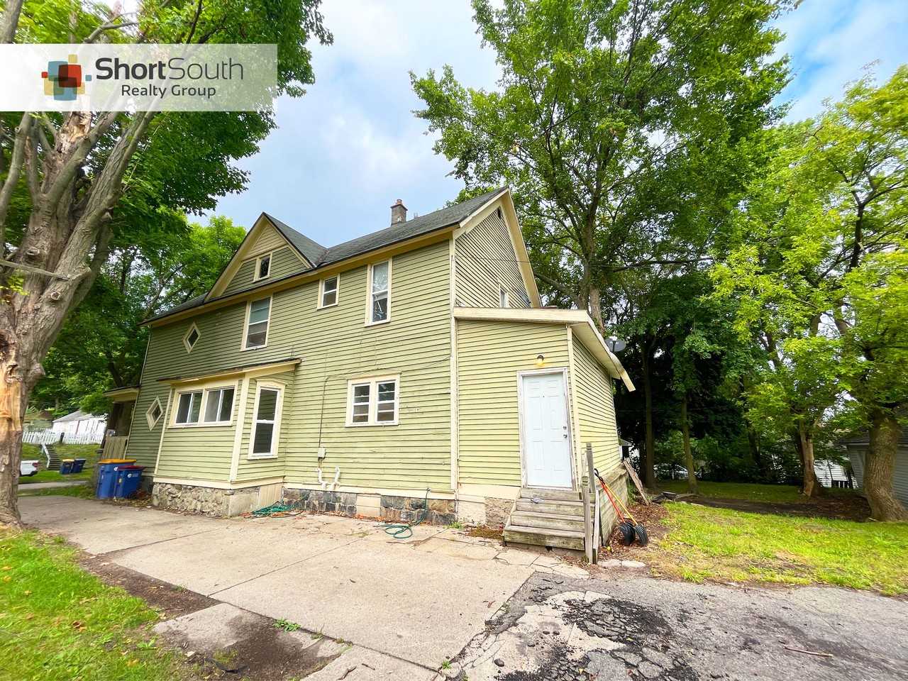 750 Clancy Ave NE Apartments 750 Clancy Ave Ne, Grand Rapids, MI