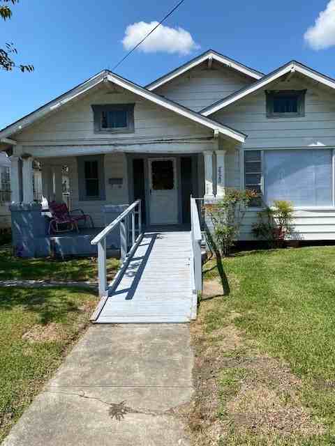 2720 Houston St - Photo 2 of 45