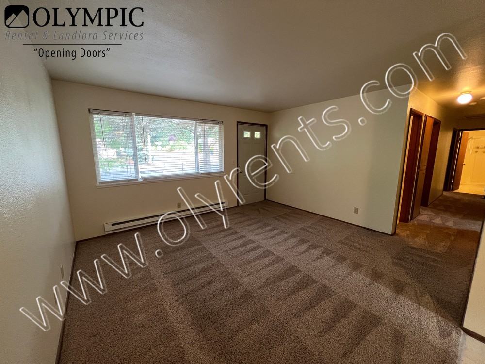 708/710 Division St NW - Photo 2 of 17