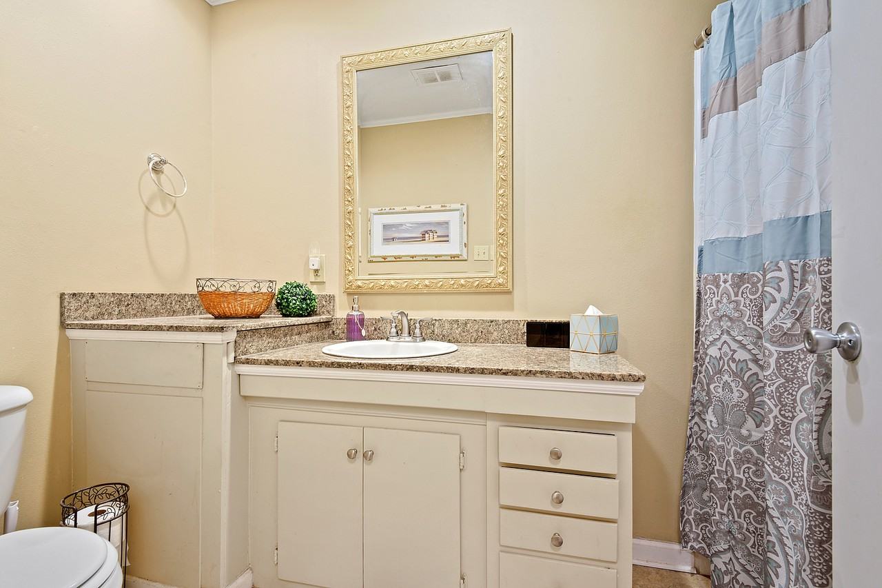 7950 Jefferson Hwy #205 - Photo 7 of 16