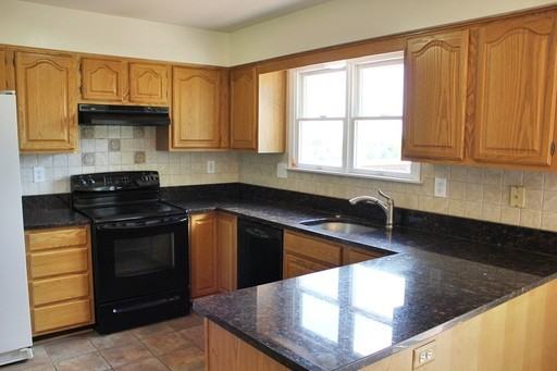 4415 Sandstone Dr - Photo 2 of 49