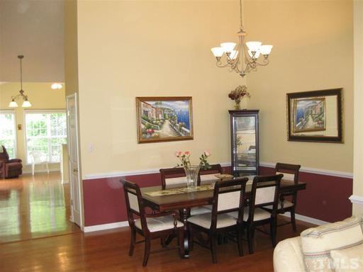 286 Joshua Glen Ln - Photo 3 of 8