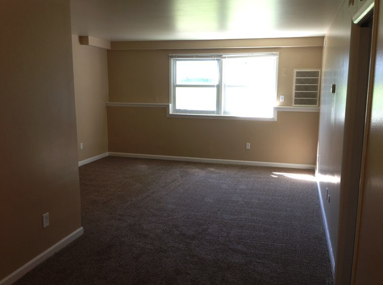 Grand Pointe - Photo 2 of 13