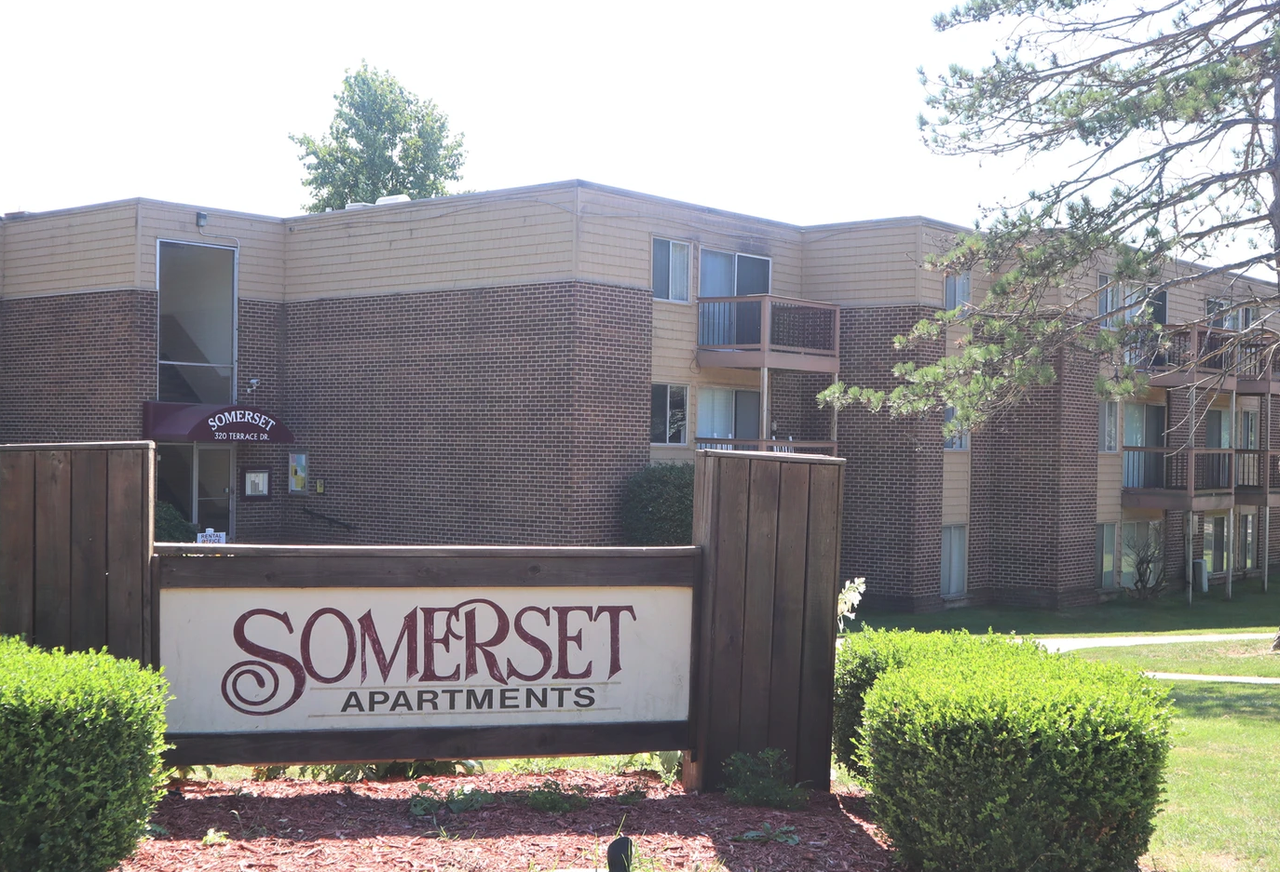 Somerset - Photo 5 of 7