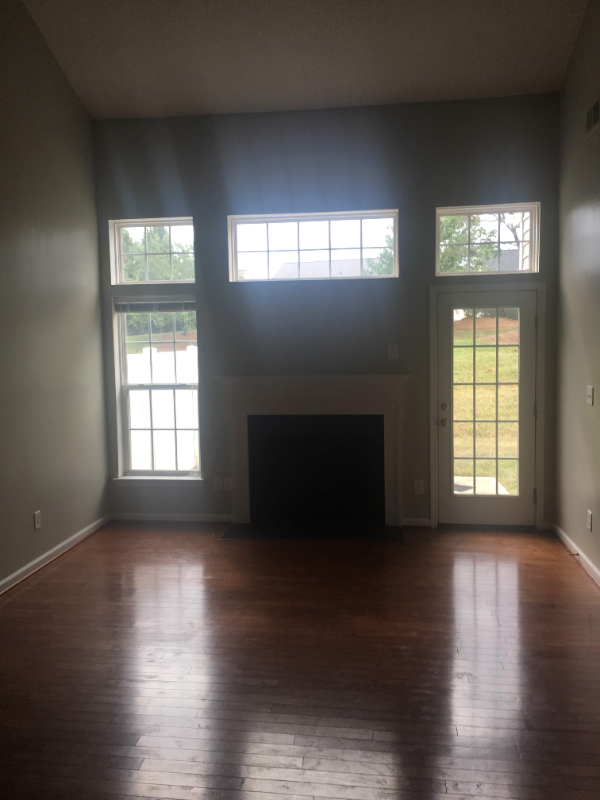 1422 Burrell Avenue Northwest - Photo 6 of 7