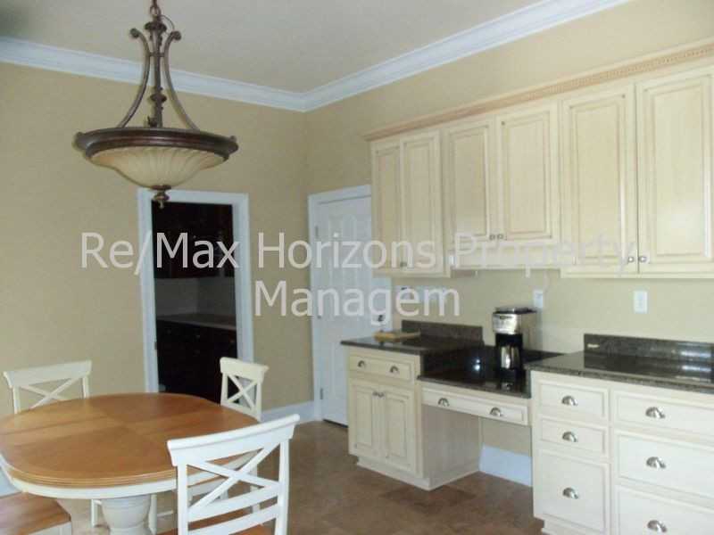 1355 Players Club Cir - Photo 5 of 10