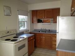 527 Burr Oak St - Photo 3 of 10