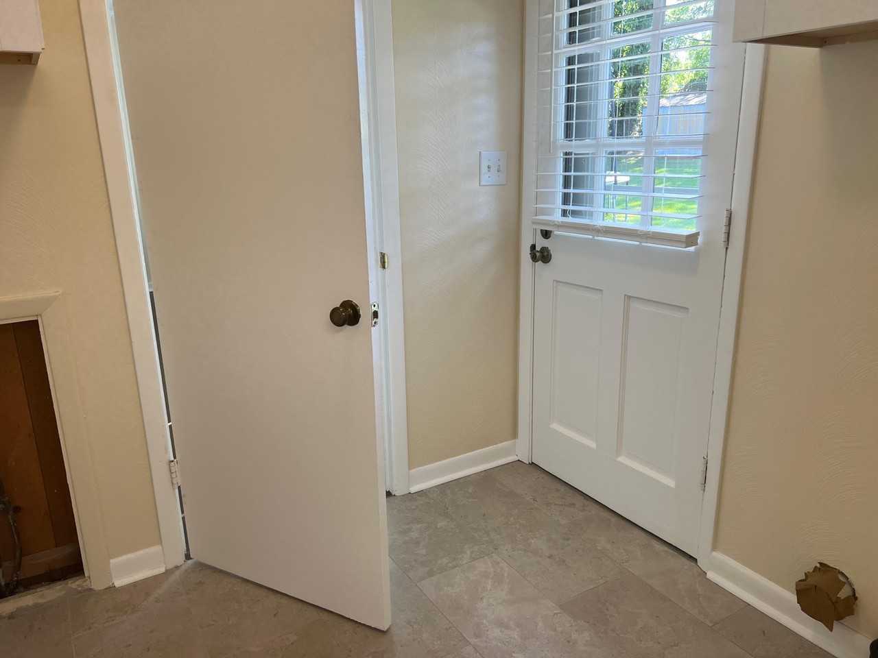 1711 Pennylane Se #1 - Photo 4 of 9