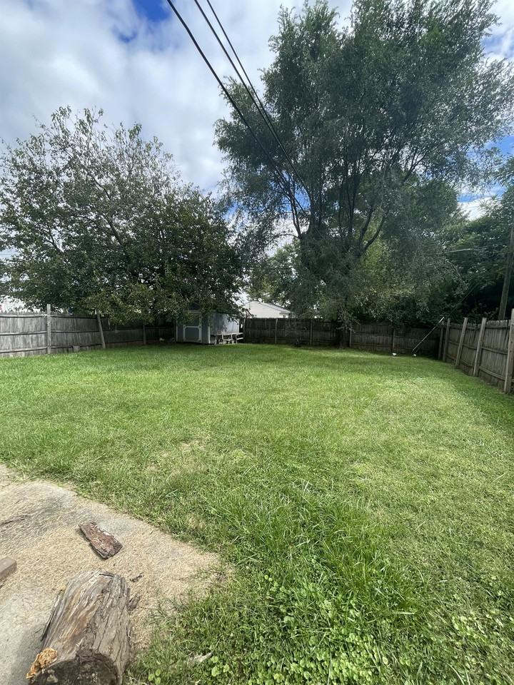 2972 Fairwood Ave #1 - Photo 2 of 26