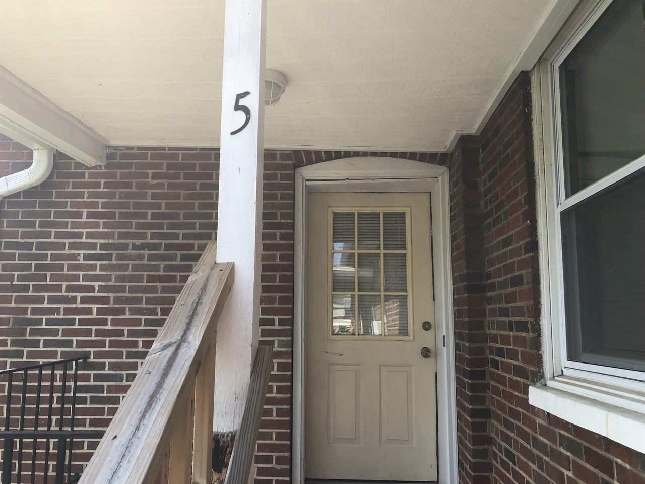 400 S Milkdred St #5 - Photo 2 of 5