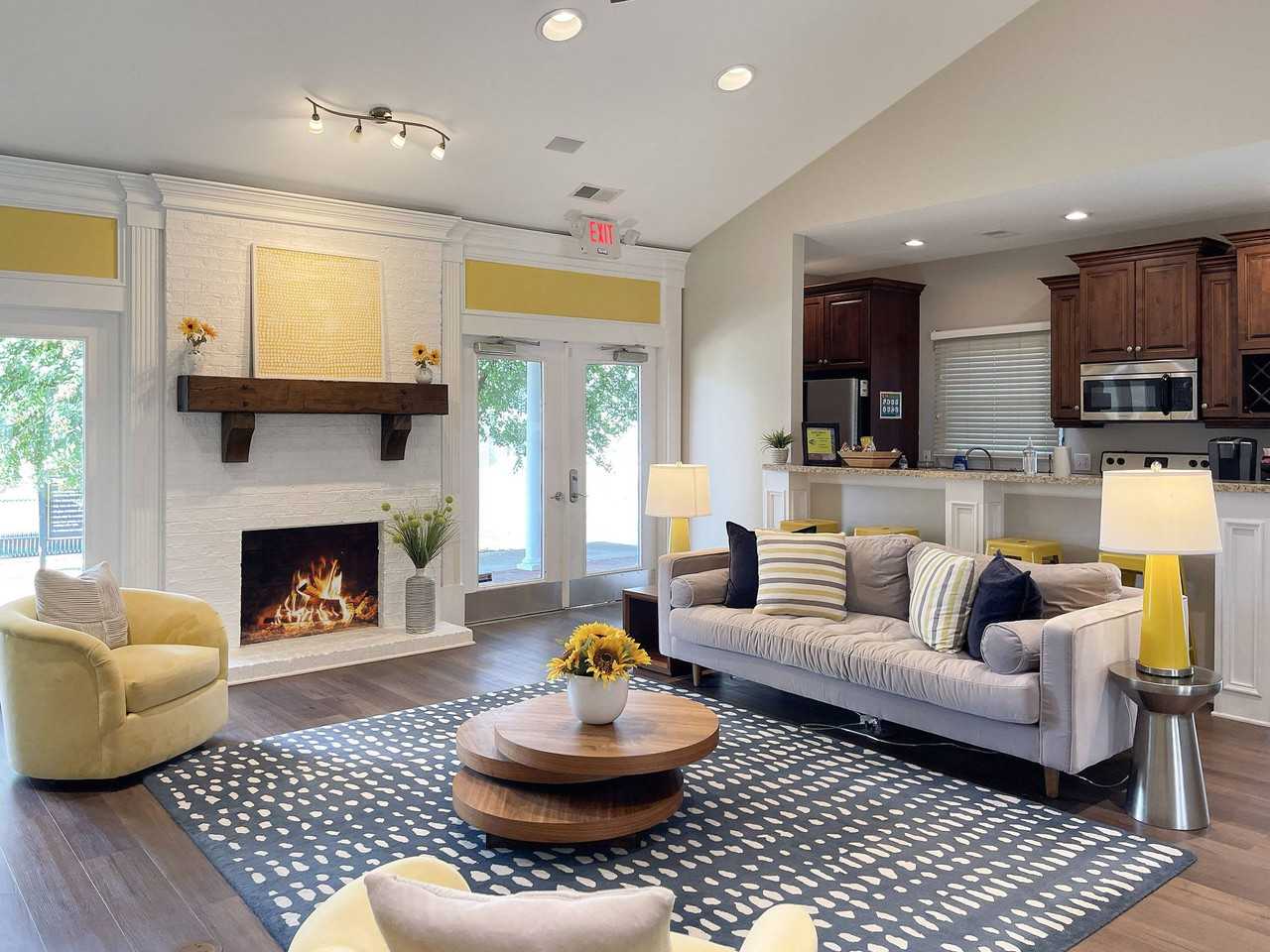 Crosstimbers Apartments - Photo 7 of 27