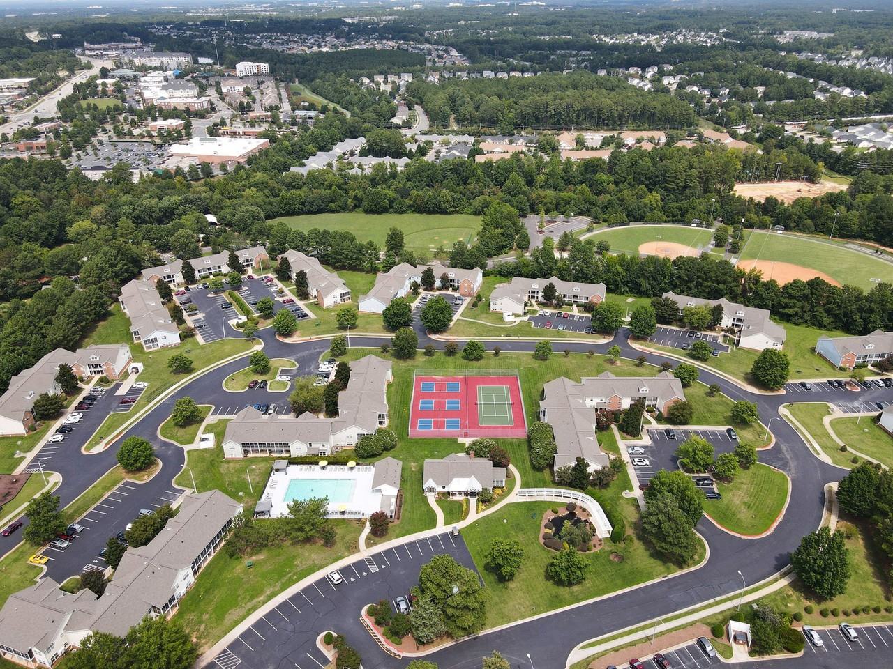 Crosstimbers Apartments - Photo 2 of 27