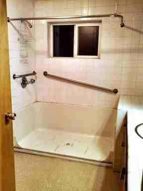 110 Frances St - Photo 3 of 4