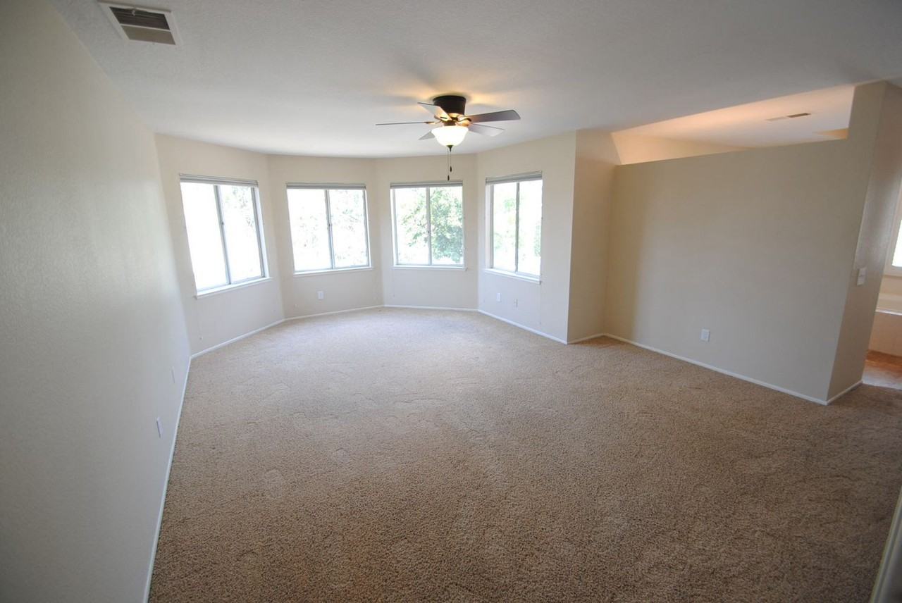 8527 Jacob Dr - Photo 2 of 7