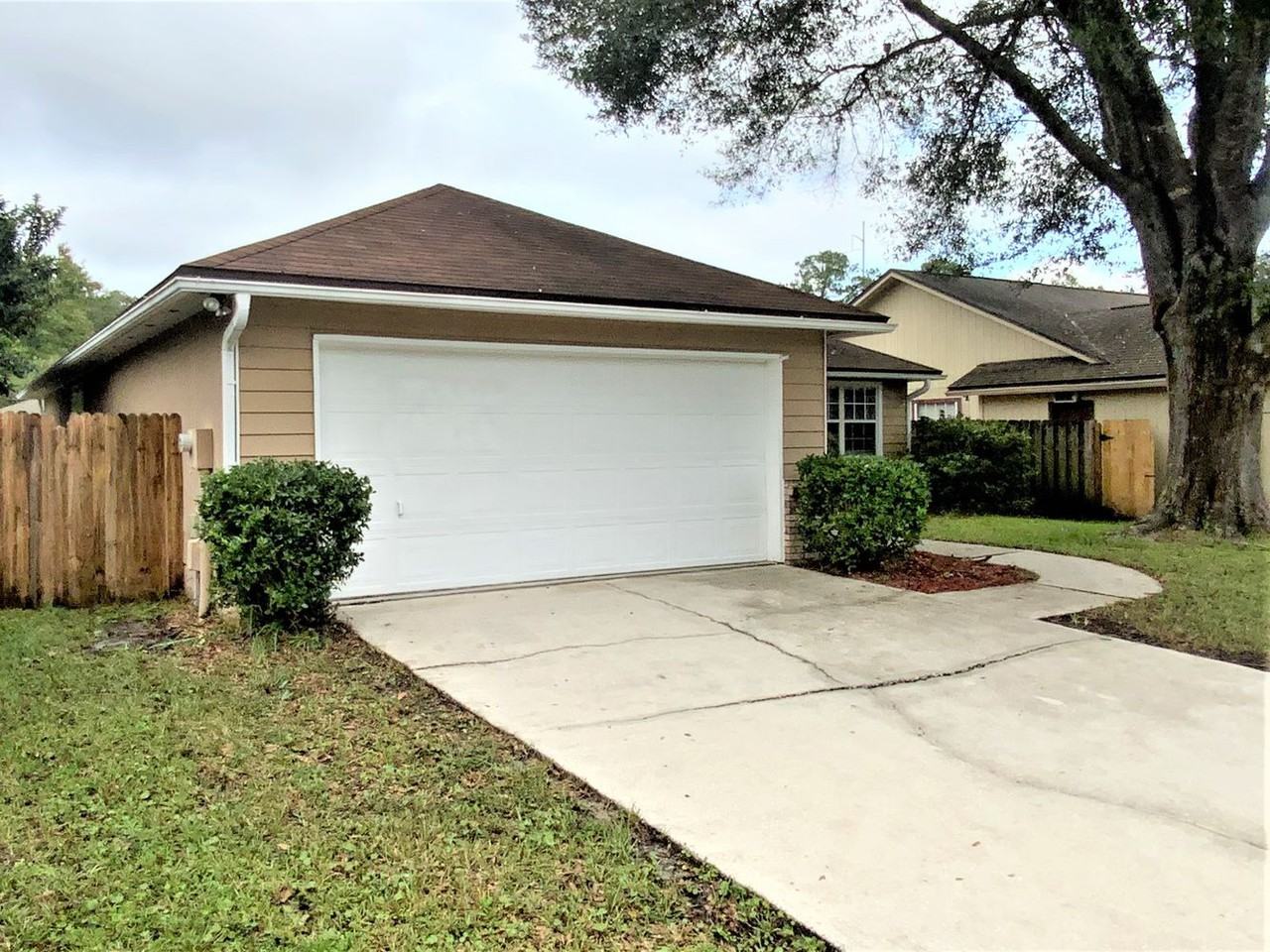 3921 Bald Eagle Ln - Photo 2 of 21