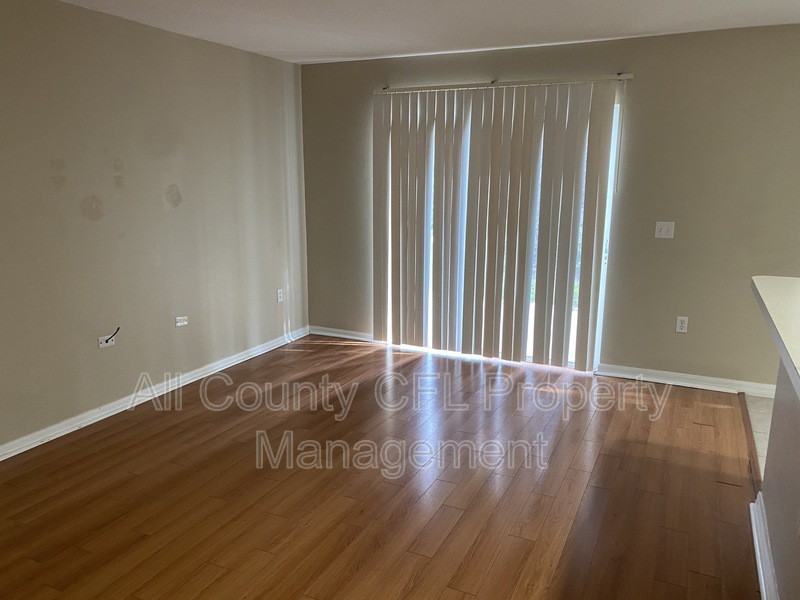 118 Philadelphia Way - Photo 3 of 20