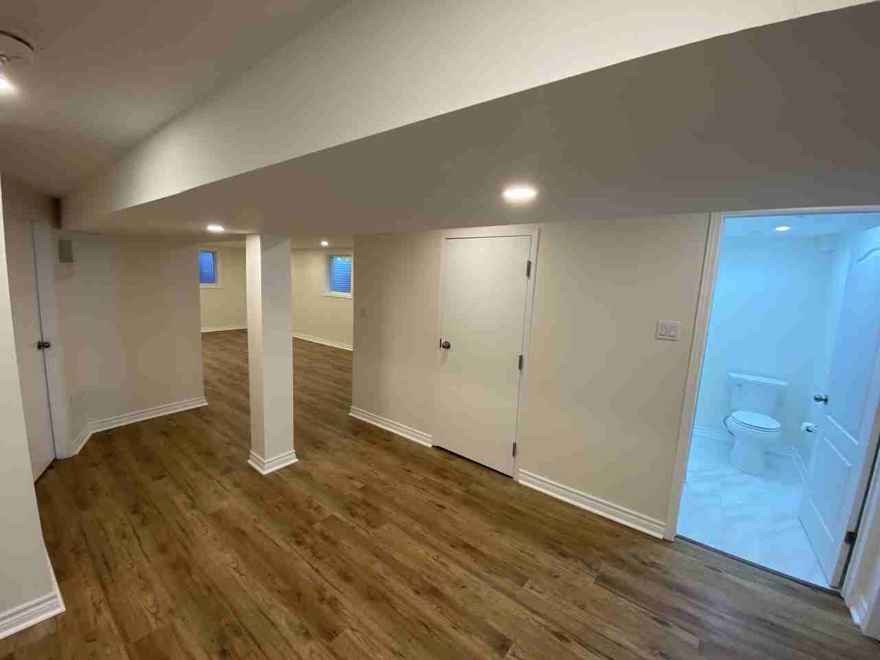 330 Roywood Crescent - Photo 2 of 10