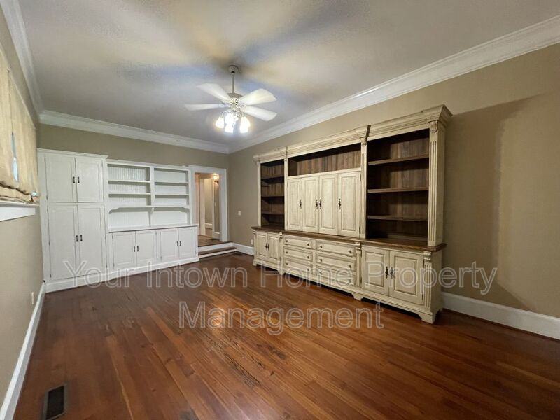 59 Bates Ave Se - Photo 2 of 45