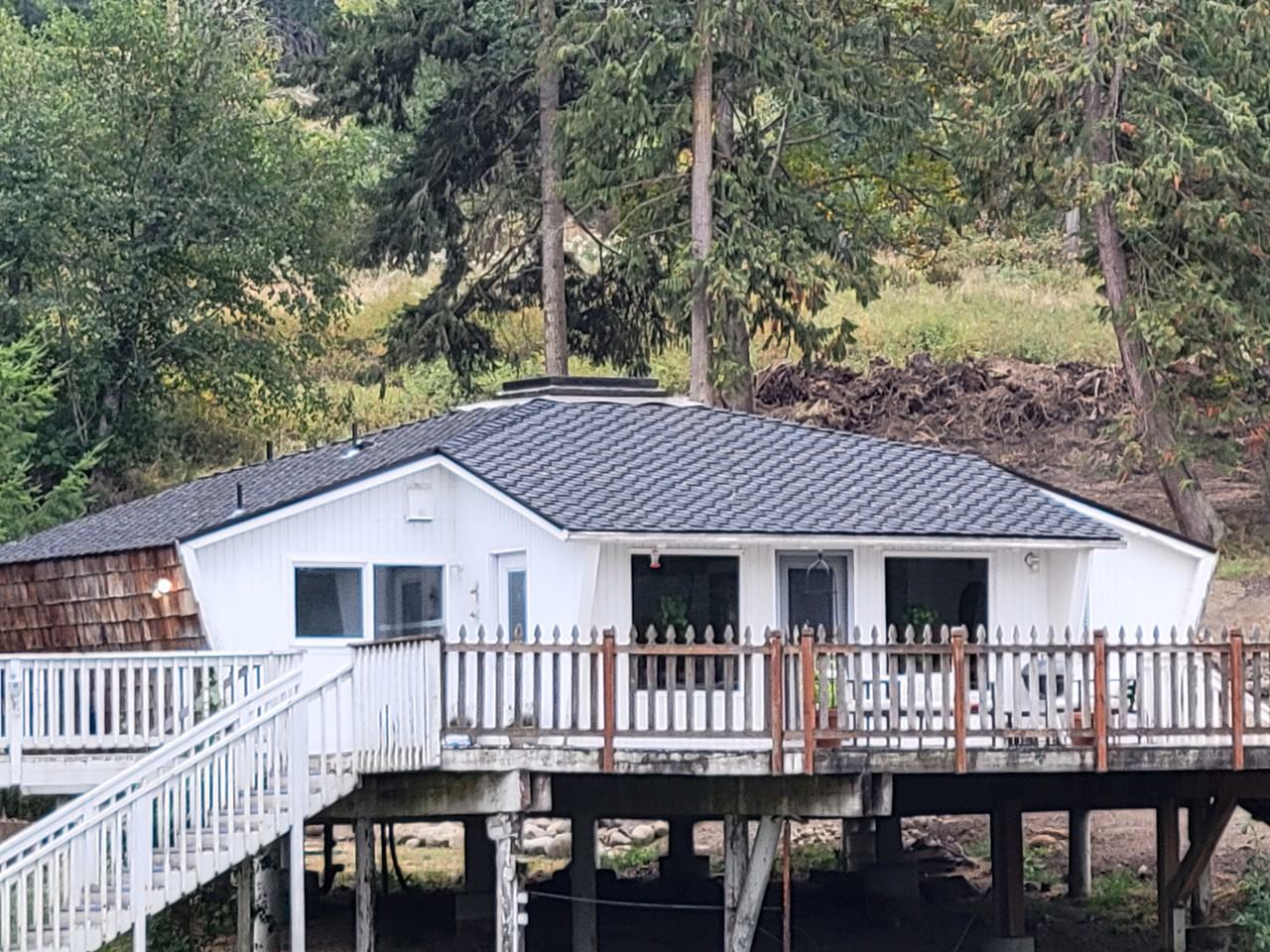 111 River Road - Photo 2 of 18