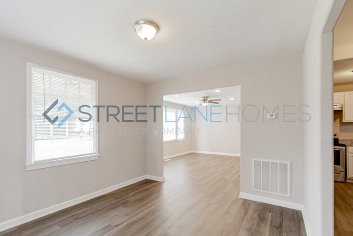 2514 Nancelon Cir S - Photo 2 of 10