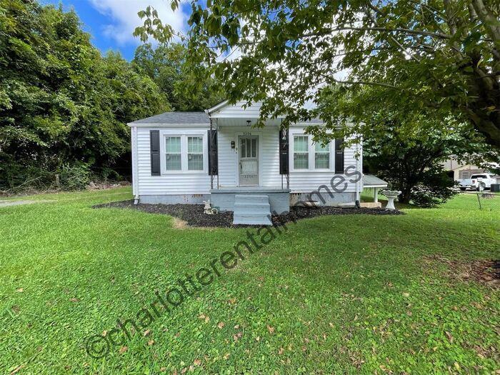 3206 2nd Ave Sw - Photo 2 of 8