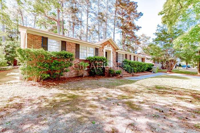 9601 S Chelsea Rd - Photo 2 of 17