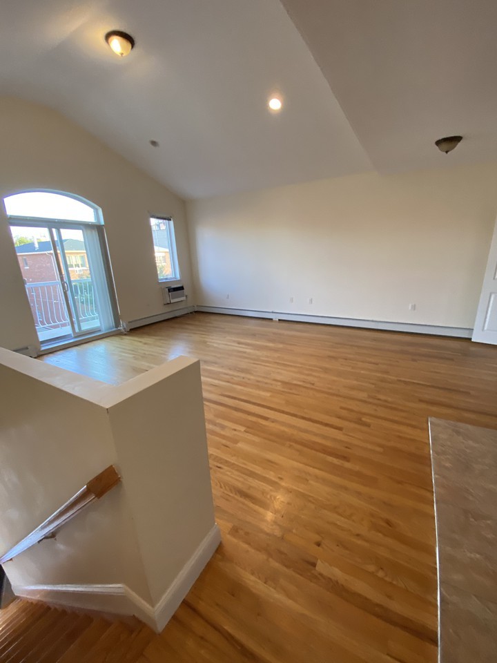182 Bay 29th Street 3F - Photo 3 of 14